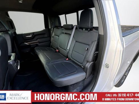 Used 2021 GMC Sierra 1500 SLT w/ SLT Convenience Package AWD/4WD image 23