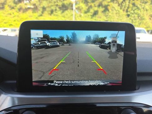 Used 2022 Ford Escape Titanium AWD/4WD image 29