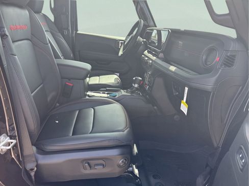 New 2026 Jeep Gladiator Mojave AWD/4WD image 30