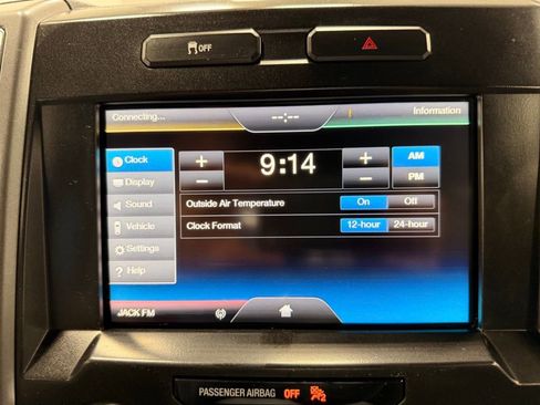 Used 2015 Ford F150 XLT w/ Equipment Group 302A Luxury image 39