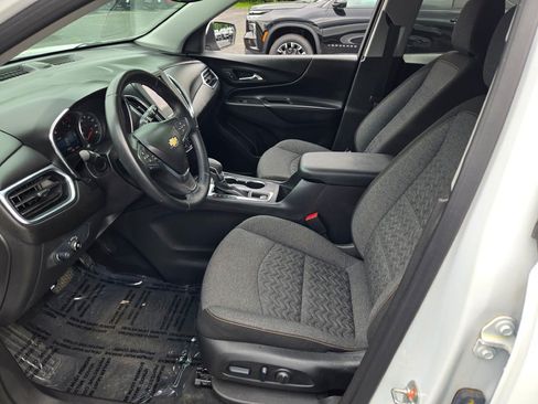 Certified 2024 Chevrolet Equinox LT FWD image 22