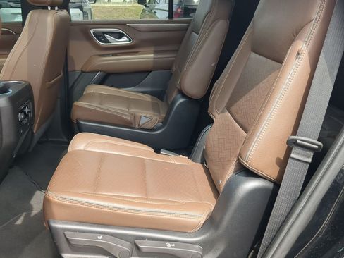 Used 2021 Chevrolet Tahoe High Country AWD/4WD image 19