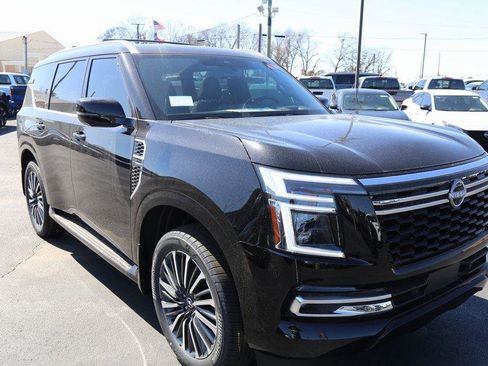 New 2025 Nissan Armada Platinum Reserve image 8