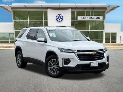 Used 2023 Chevrolet Traverse LT