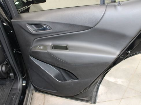 Used 2024 Chevrolet Equinox LT w/ LPO, Floor Liner Package FWD image 31