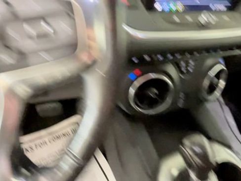 Used 2019 Chevrolet Blazer LT FWD image 27