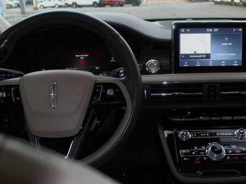 Used 2021 Lincoln Corsair Reserve w/ Equipment Group 201A image 21