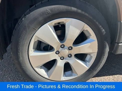 Used 2011 Subaru Outback 3.6R Limited w/ PWR Moonroof Pkg AWD/4WD image 11