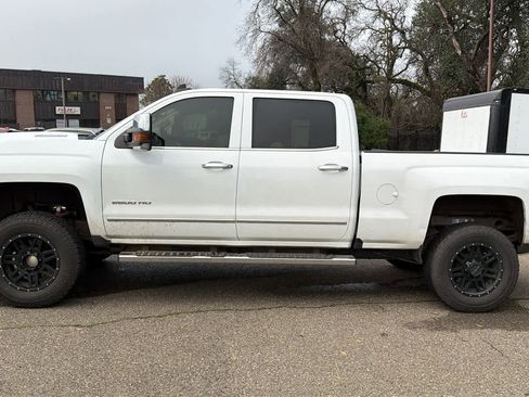 Used 2019 Chevrolet Silverado 2500 LTZ w/ Duramax Plus Package image 8