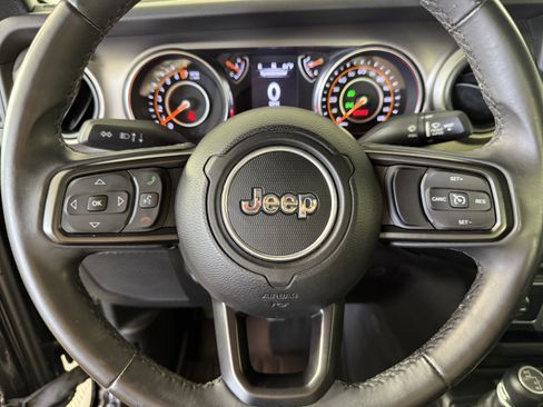 Used 2018 Jeep Wrangler Sport AWD/4WD image 27
