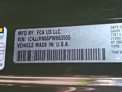 Used 2023 Jeep Wrangler Unlimited w/ Sun & Screen Package AWD/4WD image 27