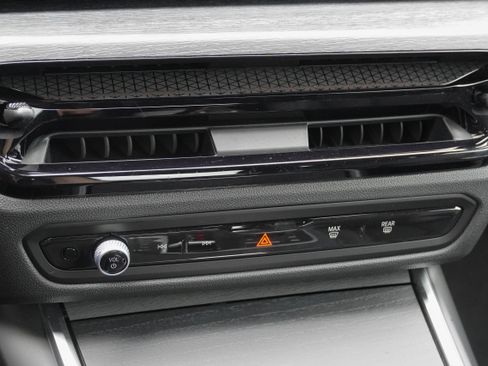 Certified 2026 BMW 430i Convertible RWD image 28