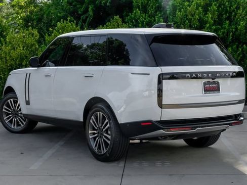 New 2026 Land Rover Range Rover Long Wheelbase SE AWD/4WD image 13