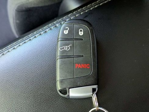 Used 2021 Dodge Durango SXT AWD/4WD image 32
