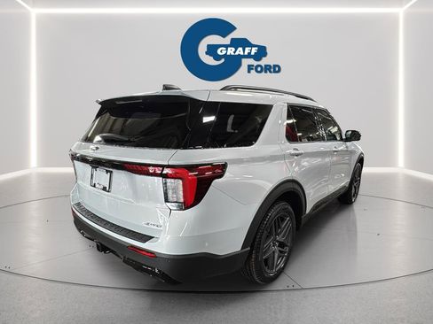 New 2026 Ford Explorer ST-Line w/ ST-Line Street Pack image 5