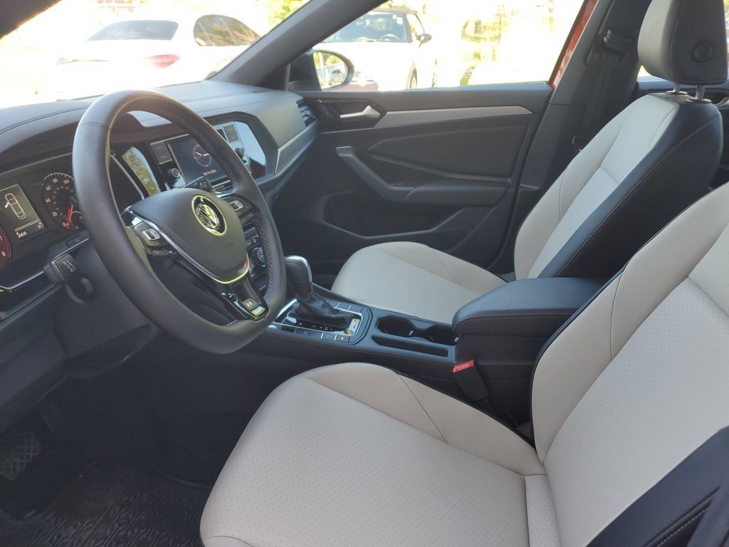 Certified 2020 Volkswagen Jetta R-Line FWD image 23