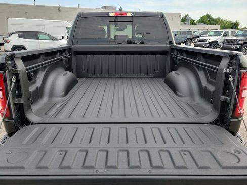 Used 2025 RAM 1500 Big Horn AWD/4WD image 9
