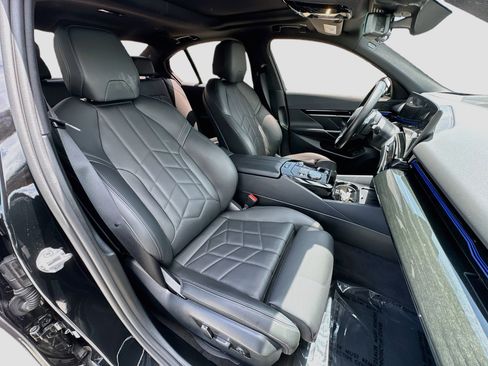 Used 2024 BMW 530i w/ M Sport Package RWD image 30