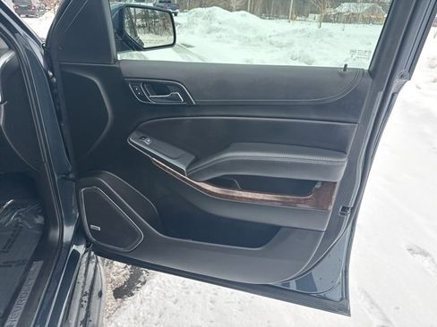 Used 2019 Chevrolet Tahoe LT image 11