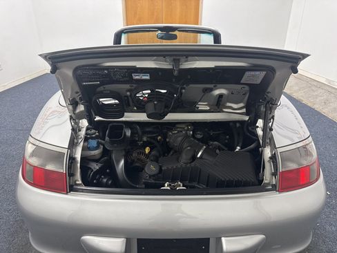 Used 2003 Porsche 911 Carrera 4 AWD/4WD image 15