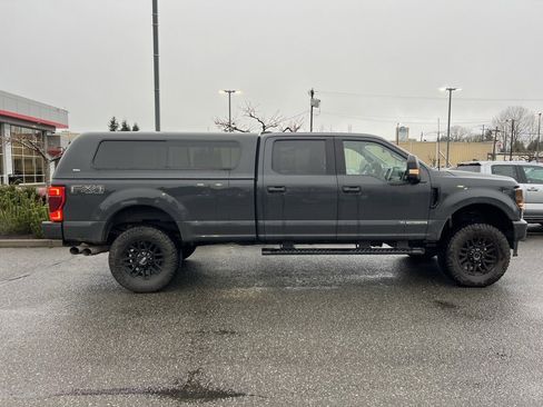 Used 2021 Ford F350 Lariat image 3