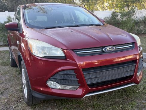 Used 2016 Ford Escape SE FWD image 3