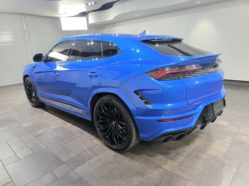Used 2025 Lamborghini Urus SE image 4