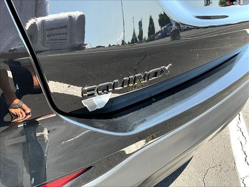 Used 2024 Chevrolet Equinox LS w/ Midnight Edition FWD image 24