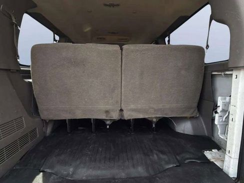 Used 2017 Chevrolet Express 3500 LS RWD image 17
