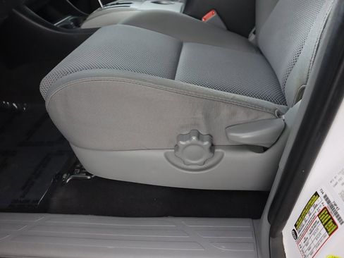 Used 2012 Toyota Tacoma PreRunner image 25