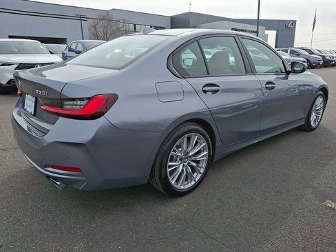Used 2023 BMW 330i xDrive Sedan w/ Premium Package AWD/4WD image 4