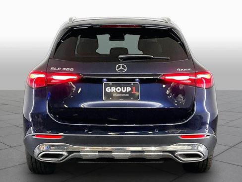 Used 2024 Mercedes-Benz GLC 300 4MATIC image 5
