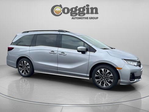 New 2026 Honda Odyssey Elite image 8