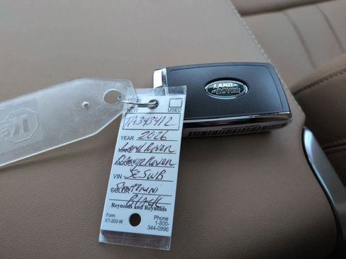 New 2026 Land Rover Range Rover SE image 36