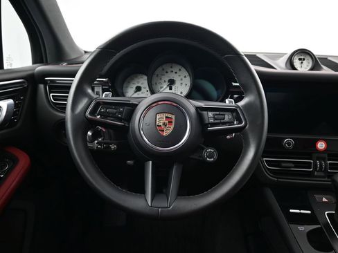 Certified 2024 Porsche Macan S image 13