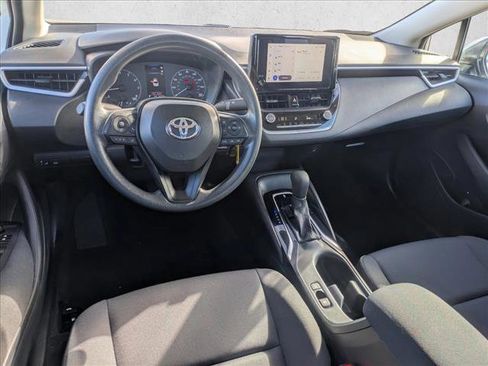 Used 2025 Toyota Corolla LE image 15