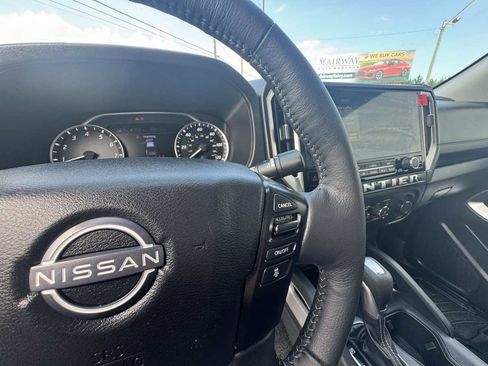 Used 2026 Nissan Frontier SV w/ All-Weather Content Package AWD/4WD image 19