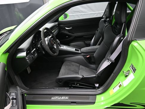 Used 2019 Porsche 911 GT3 RS RWD image 5