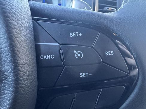 Used 2023 Chrysler 300 S image 16