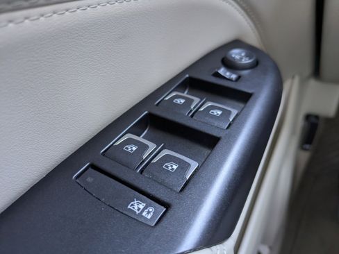 Used 2015 Cadillac SRX Performance w/ Driver Awareness Package image 20