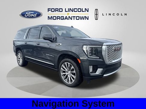 Used 2021 GMC Yukon XL Denali w/ Denali Premium Package image 4