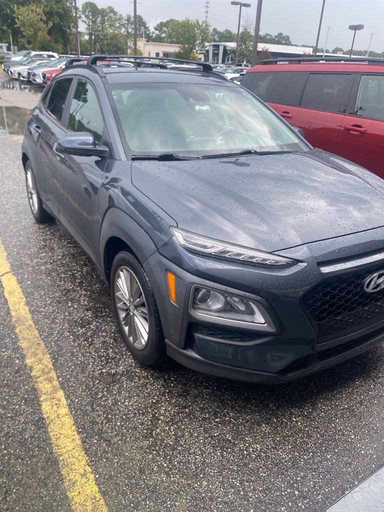 Used 2020 Hyundai Kona SEL FWD image 2