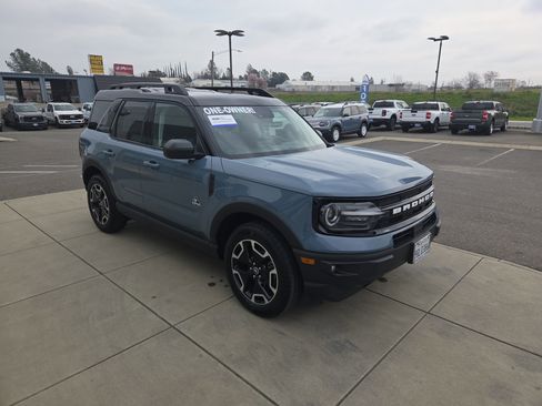 Used 2024 Ford Bronco Sport Outer Banks w/ Tech Package image 7