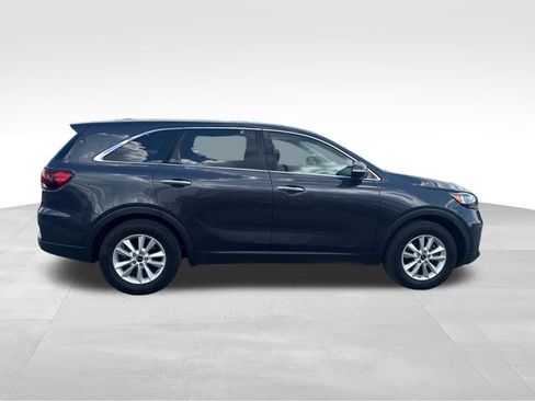 Used 2019 Kia Sorento FWD image 4