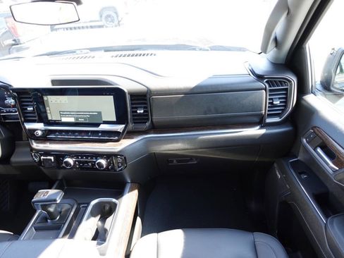Used 2024 GMC Sierra 1500 Elevation w/ Elevation Premium Package AWD/4WD image 46