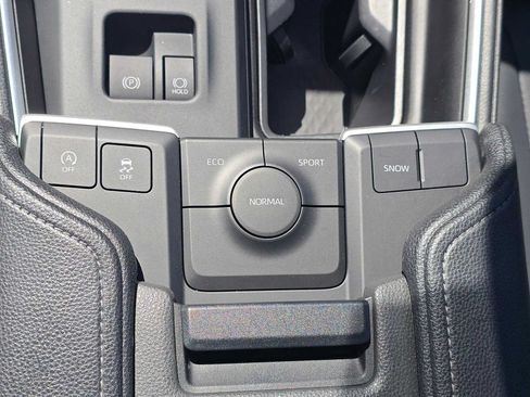 Certified 2026 Toyota Grand Highlander FWD image 36