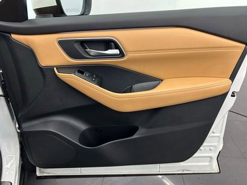 Certified 2023 Nissan Rogue Platinum w/ Platinum Premium Package image 30