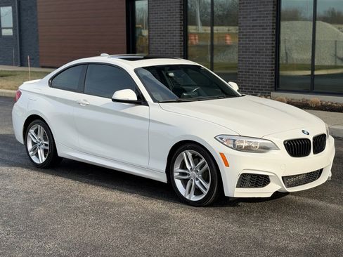 Used 2015 BMW 228i xDrive Coupe image 1