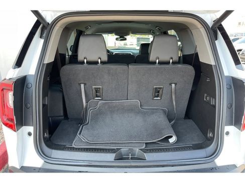Used 2023 GMC Acadia SLT AWD/4WD image 18