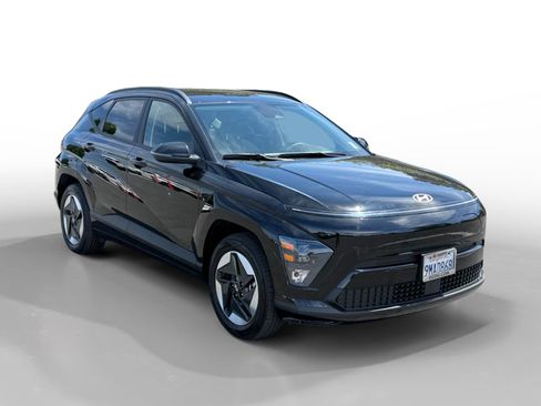 Used 2024 Hyundai Kona SEL FWD image 7